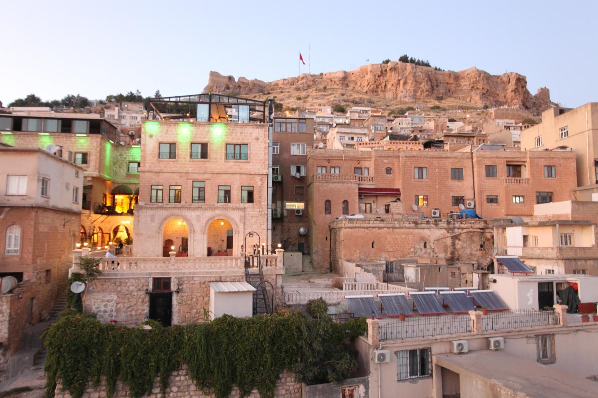 Tughan Hotel Mardin Exterior foto