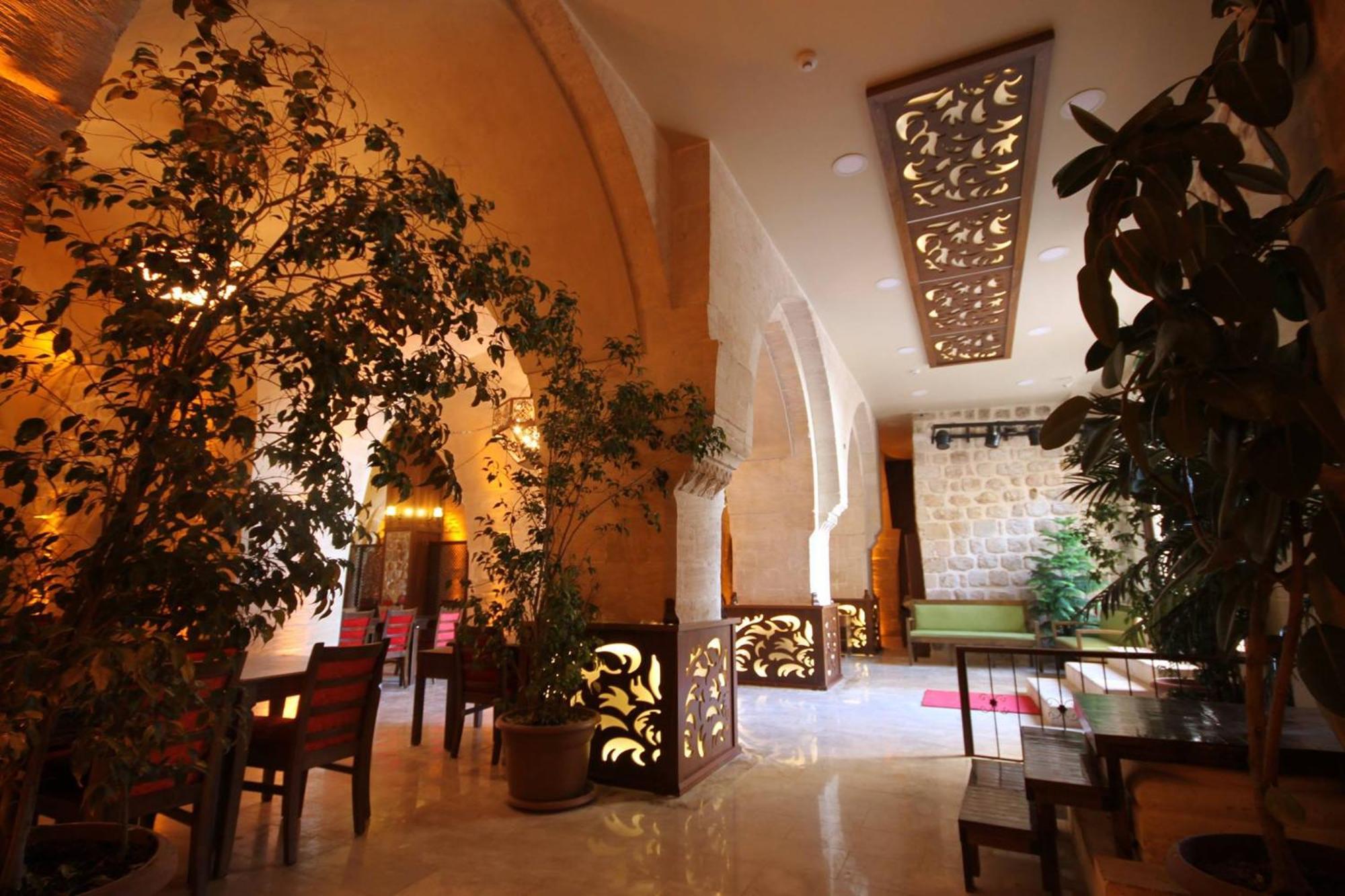 Tughan Hotel Mardin Exterior foto